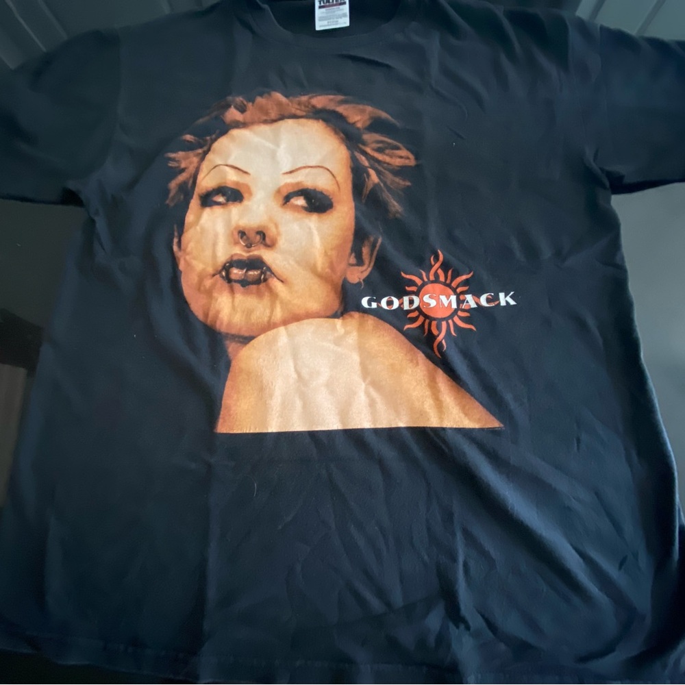 Vintage GODSMACK t-shirt